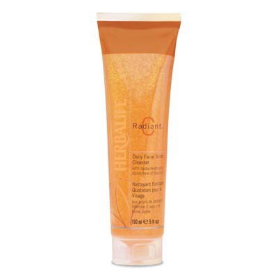 Radiant C® Daily Facial Scrub Cleanser 